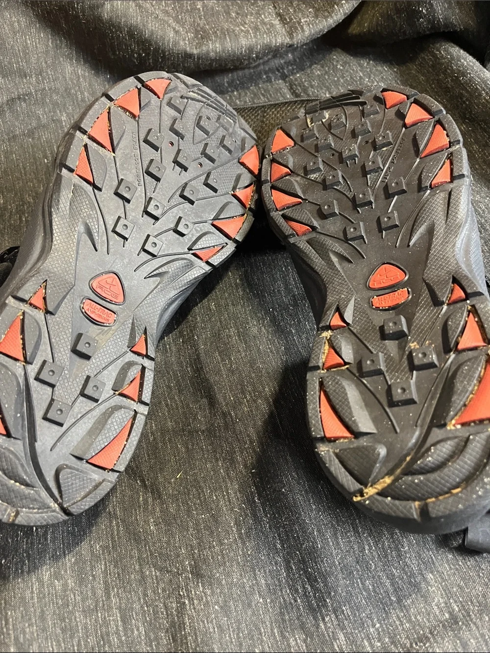 Nike Men’s ACG All TRAC Black and Dark Gray Adjustable Sport Sandals